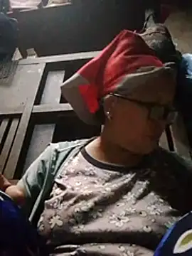 Sexyy-yy Adlı Modelin Canlı XXX Sohbeti