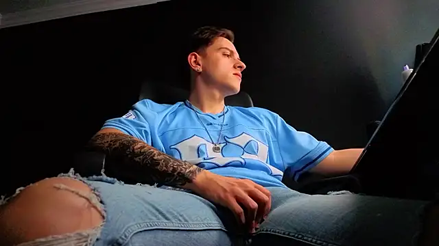 FelixStarkk live XXX chat