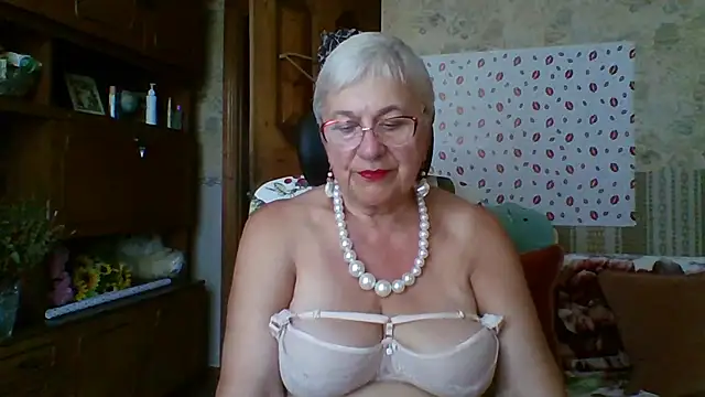 SweetCherry27's Live XXX Chat