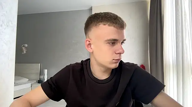 Онлайн чат XXX SoloFury