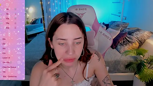 CharliGrace_ Adlı Modelin Canlı XXX Sohbeti