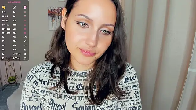 YettaMead Chat XXX live