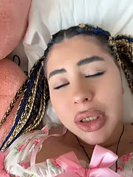 DaianaKimberly Webcam show