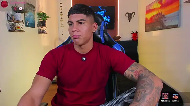 Pokazy przed kamerką – Damian_latinxxx