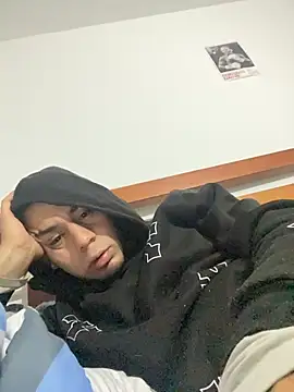 Taylor_DiamondBoy Live XXX-Chat