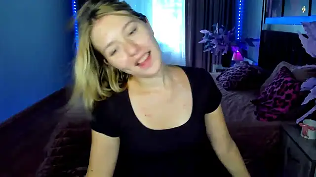 RosaTiny's Live XXX Chat