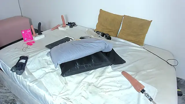 Benjamin_Buster Adlı Modelin Canlı XXX Sohbeti