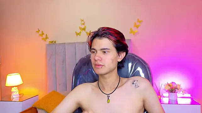 Derek_Sinn Chat XXX in diretta