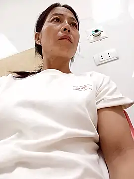 Lily-ly Show Webcam
