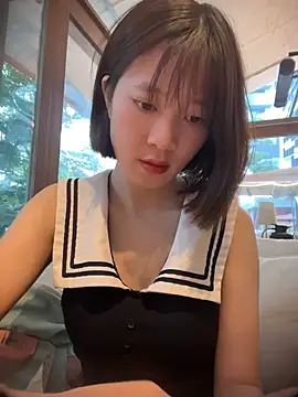 littleqiu: απευθείας συνομιλία ΧΧΧ