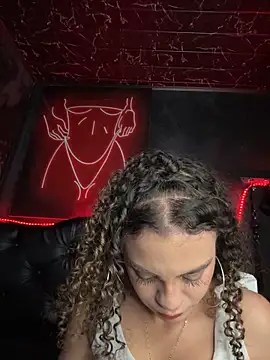 Chat +18 de Megan_LS ao vivo