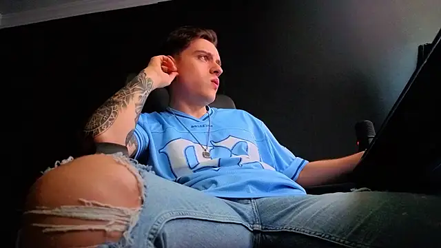 Chat XXX Live FelixStarkk
