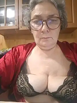 IrinaSweet54's Live XXX Chat