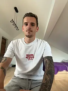 Huge_cock22cm Webcam-Show