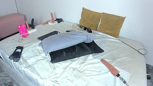 Benjamin_Buster's Live XXX Chat