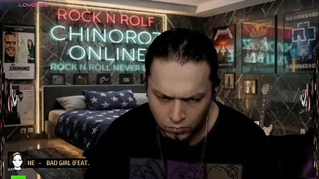 Czat XXX na żywo – chino_roz