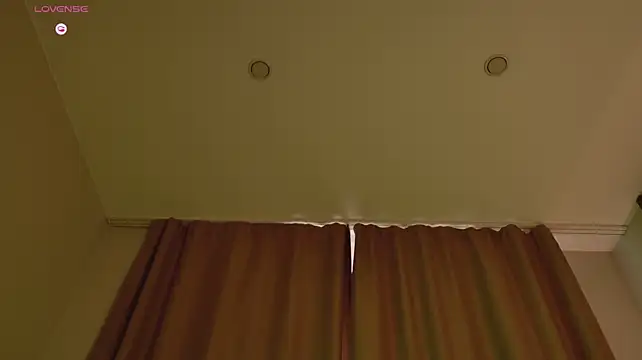 Ash_Hasmy Chat XXX live