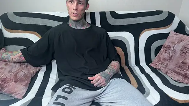 Anubisgods élő XXX-chatje
