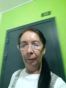 Онлайн чат XXX Celine_Faer1