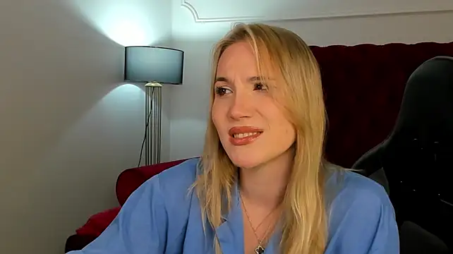 Chat XXX ao vivo de ElaraVoltage