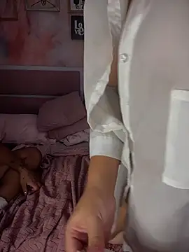 הופעת וובקאם של PippiCharmXXX