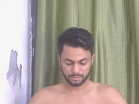 Stubborndesiboy 라이브 XXX 채팅