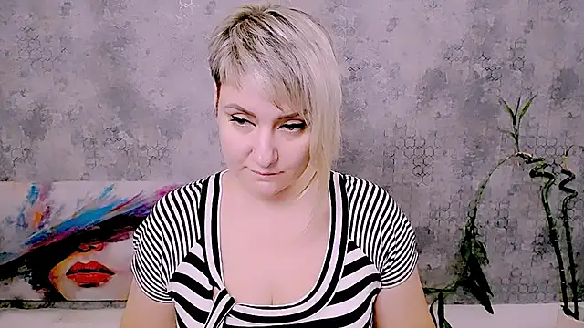Chat +18 de Djullia ao vivo