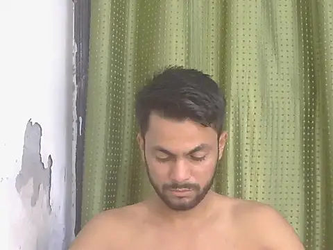 Chat +18 de Stubborndesiboy ao vivo