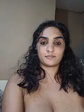 Eroticindian07's Live XXX Chat