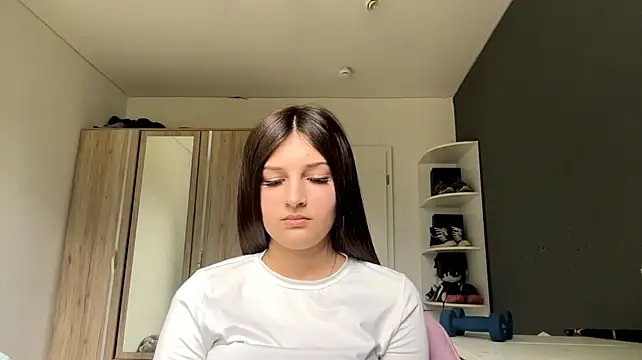 Show modela SpanishRooter na web-kameri