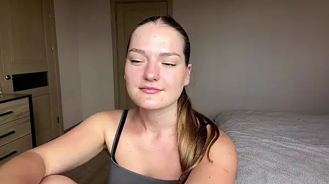 Show modela LizettoFortuna na web-kameri