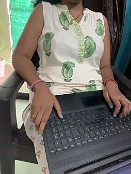 LoveJourney webcam show