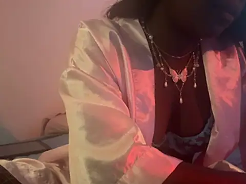 Pokazy przed kamerką – DeviantStepdaughter