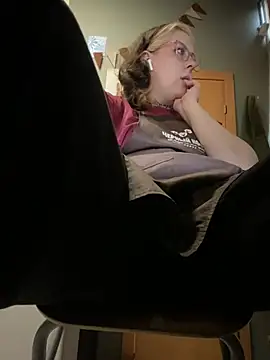 cinnabon_'s Webcam Show