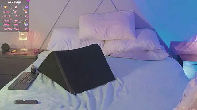 emmajohnss' Live XXX Chat