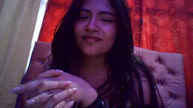 Thania-'s Live XXX Chat
