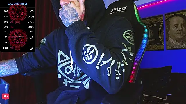 jhonny__ackerman élő XXX-chatje