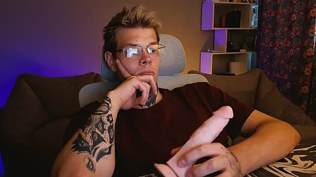 DENIS_HERE's Webcam Show
