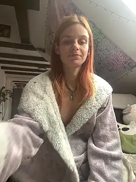 LeylaSquirtyBirty: вебкам-шоу