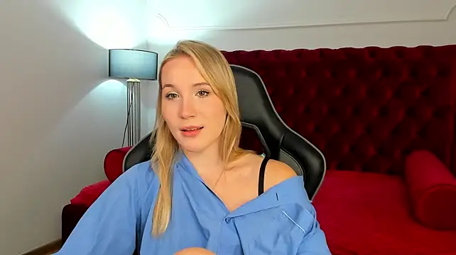 Živý XXX chat ElaraVoltage