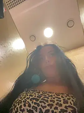 CrazzyChicks Chat XXX in diretta