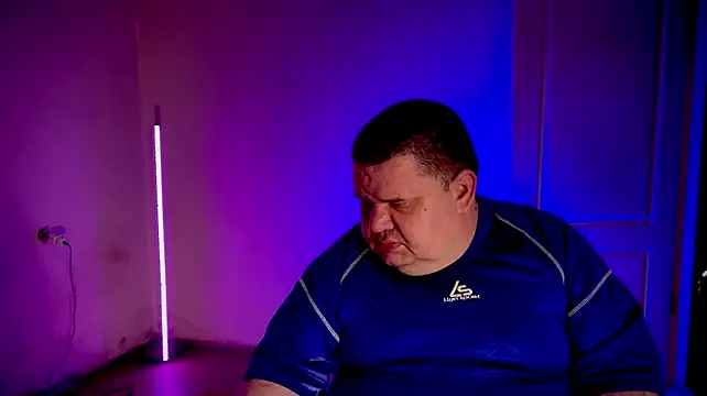 chubby_daddy 网络视讯表演