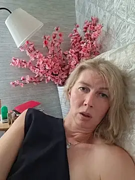 Chat XXX ao vivo de stellahere8