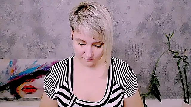 Chat +18 de Djullia ao vivo
