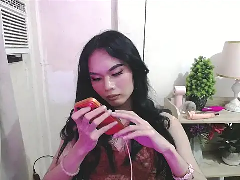 Chatroom XXX en direct de devine_goddess