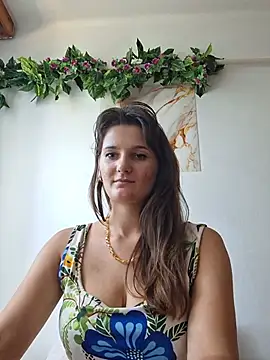 Nika_aa Chat XXX in diretta