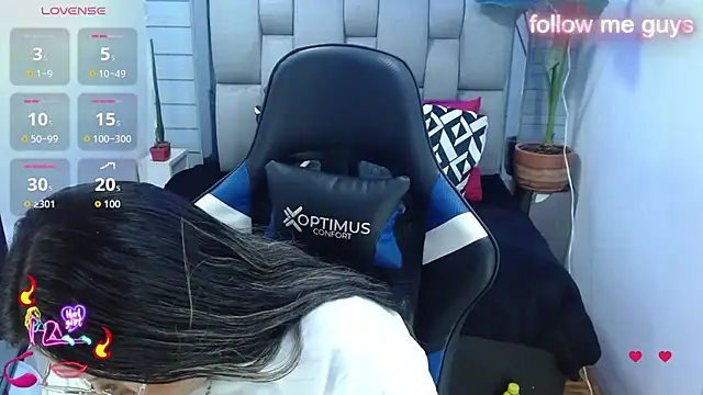 Živý XXX chat evelin_zaens