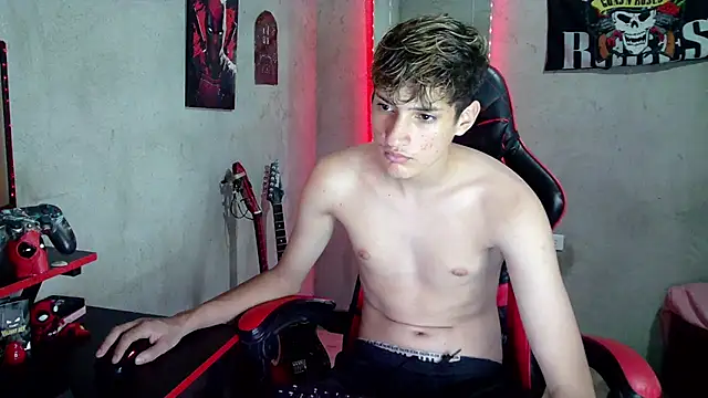 flaquito_junior's Live XXX Chat
