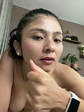 Guadalupe_Lopez's Live XXX Chat