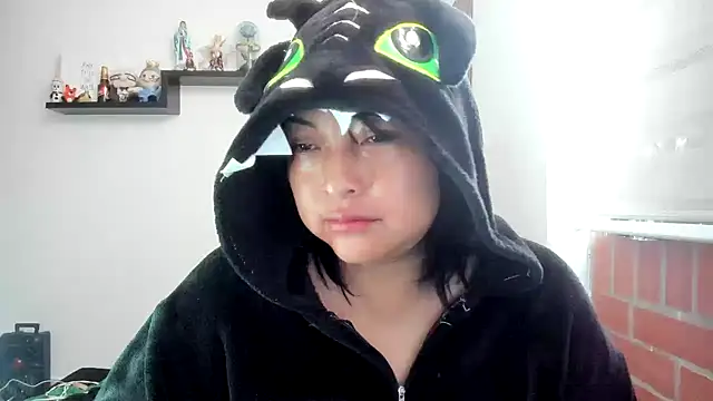 Chat XXX en directo de Shaddycute_